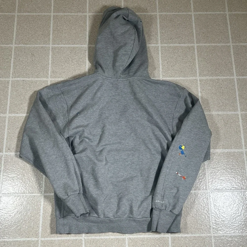 Nike Men's Standard Issue Paint Splatter Basketball zipper Pocket Hoodie GREY SM